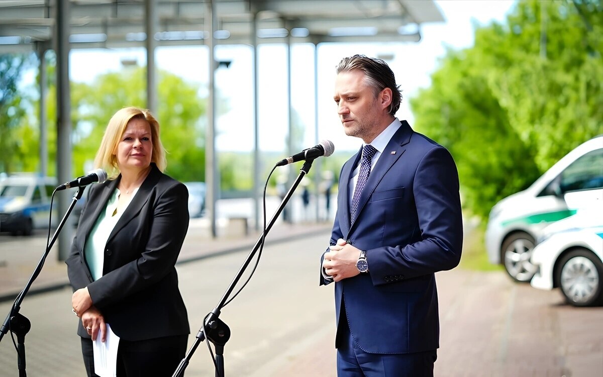 Berlin faeser plant verschaerfung des waffenrechts aufgrund steigender messerangriffe an bahnhoefen