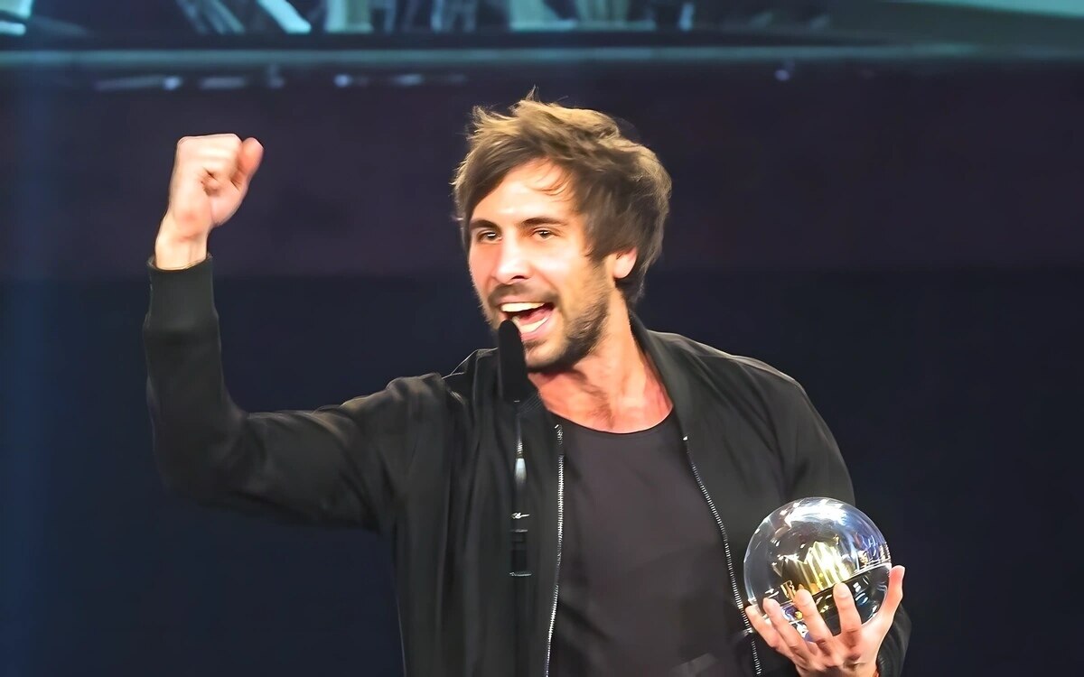 Berlin max giesinger oeffnet sich ueber persoenliche tiefpunkte und therapie