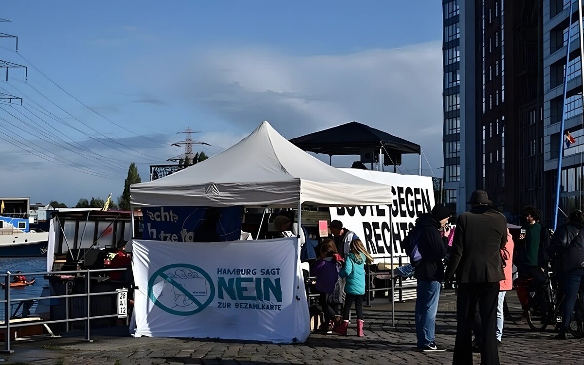 Berlin proteste gegen bezahlkarte fuer asylbewerber weiten sich aus