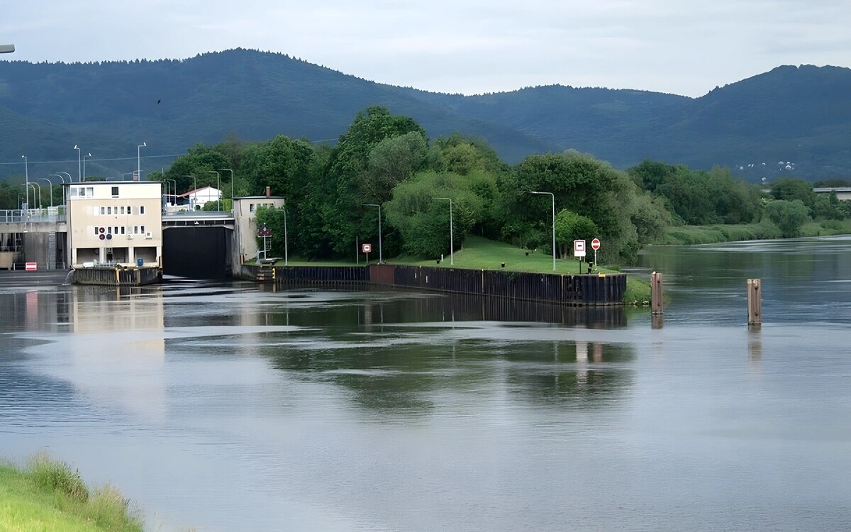 Berlin schiffsunfall auf dem rhein alkoholisierte frau vor gericht