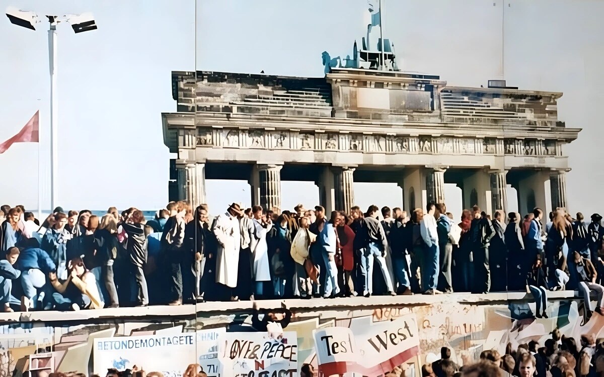 Berlin scholz zum mauerfall einheit und frieden betonen