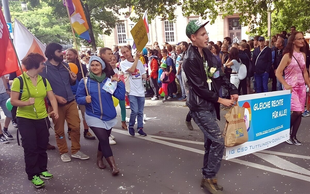 Görlitz: CSD - Feierlichkeiten trotz rechter Proteste weitgehend friedlich