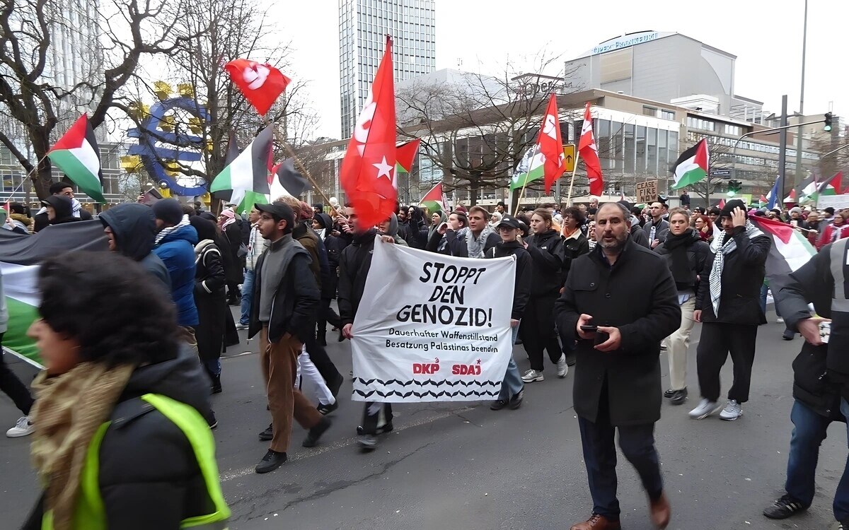 Hamburg: Radikale Demonstration - 2000 Islamisten zeigen Hass gegenüber deutschem Wertesystem - Video