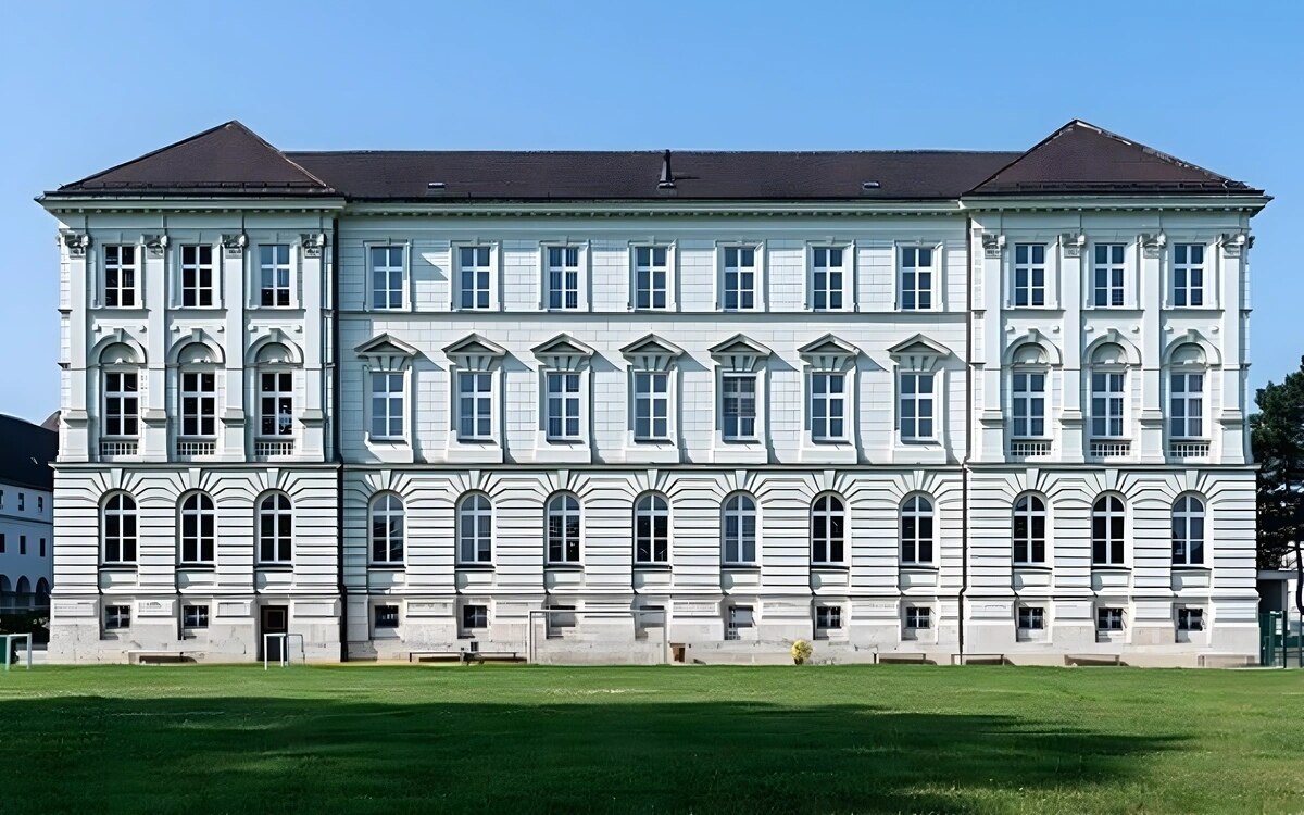 Hamburg: Verdacht auf Sprengsatz am Hamburger Gymnasium sorgt für Großeinsatz