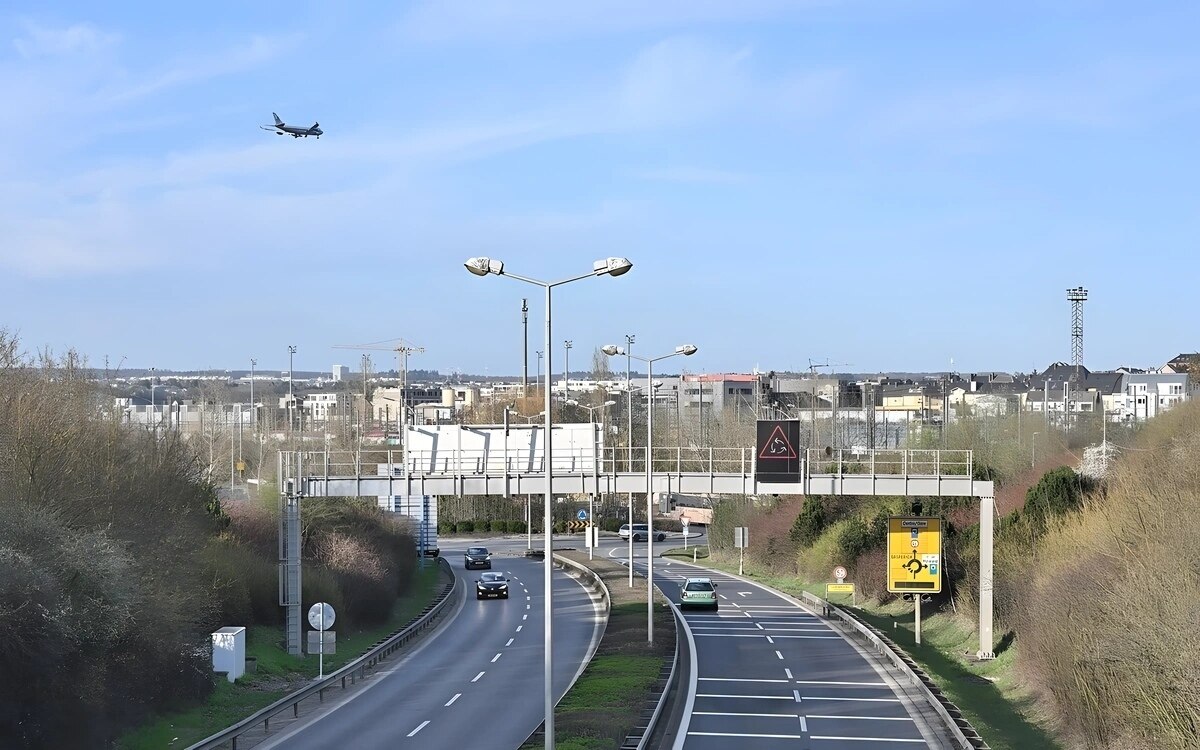 Italien: Hitler hat sie nicht erfunden -Erste italienische Autobahn eröffnet - Ein Meilenstein der Mobilität