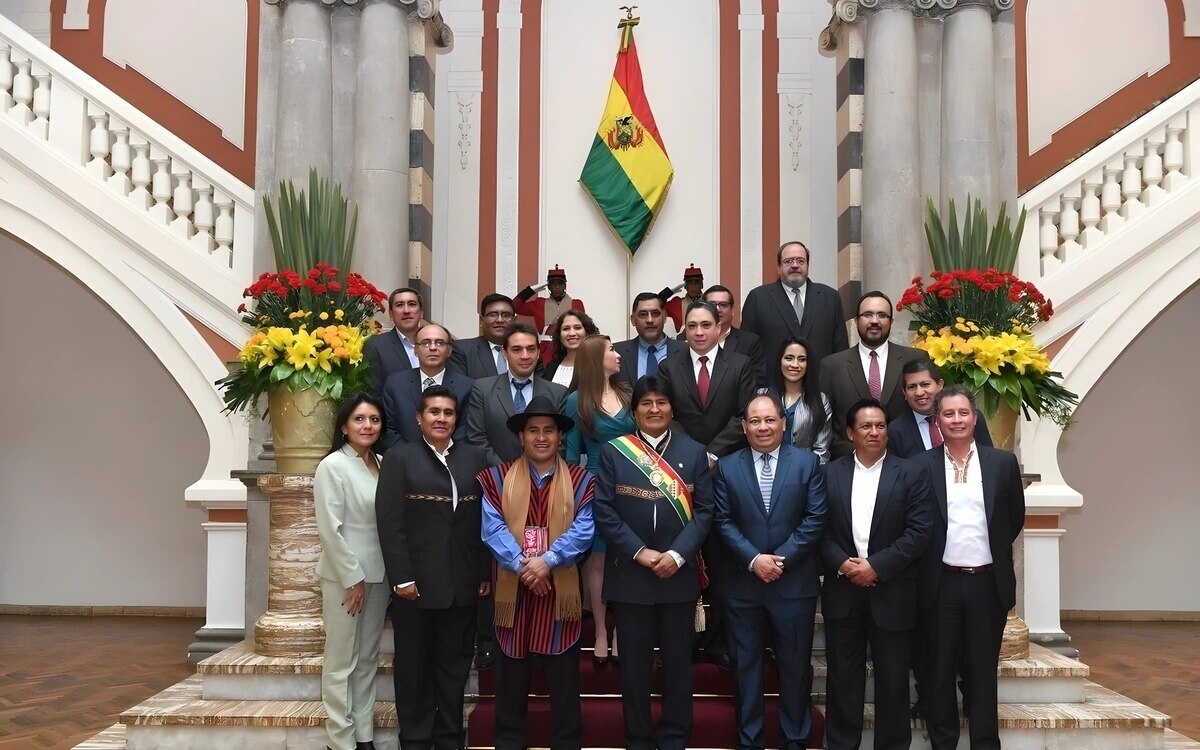 La paz verschaerfung der proteste in bolivien militaerangehoerige als geiseln genommen