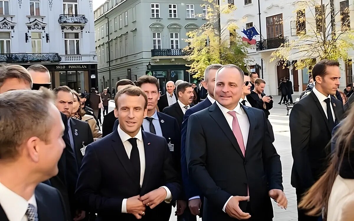 Paris kuss zwischen macron und sportministerin sorgt fuer aufregung bei olympia 2024