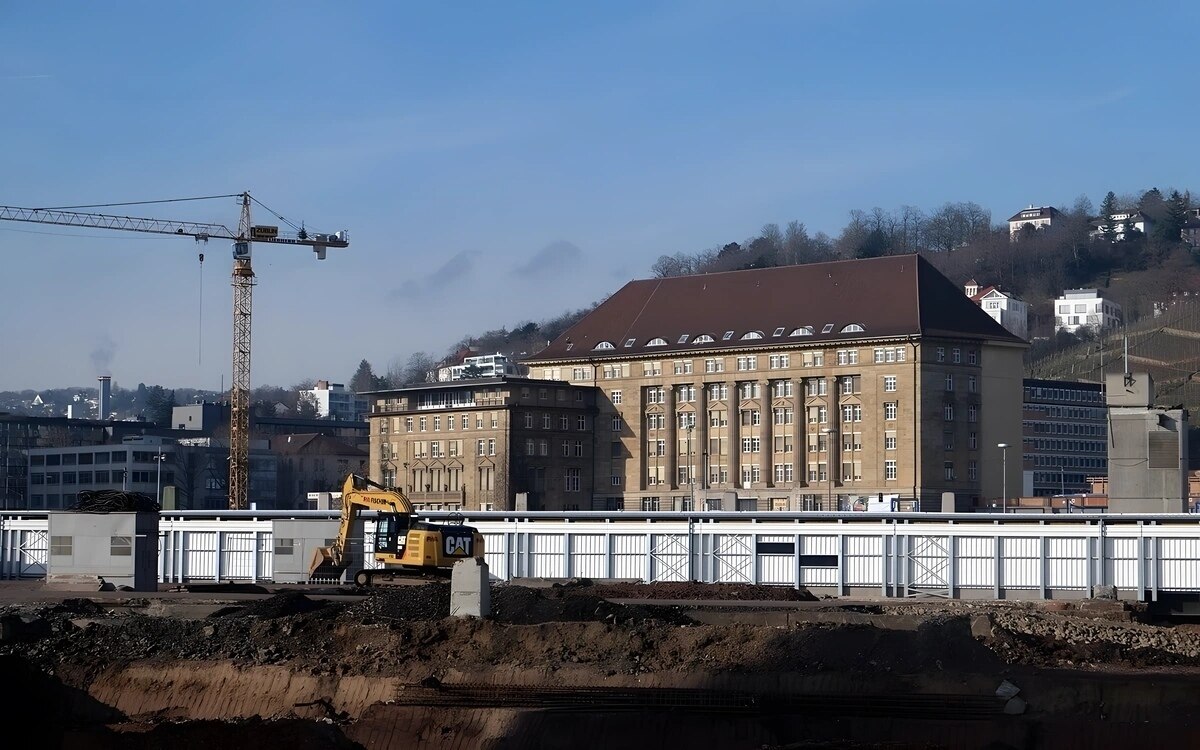 Stuttgart stadt plant wohnungsbau aber gesetzesaenderung erschwert nutzung von bahnflaechen