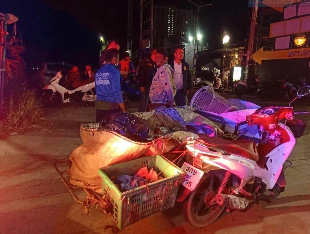 Sehr tragischer Fund eines neugeborenen Babys auf der South Pattaya Road - Anwohner schockiert (Fotos)