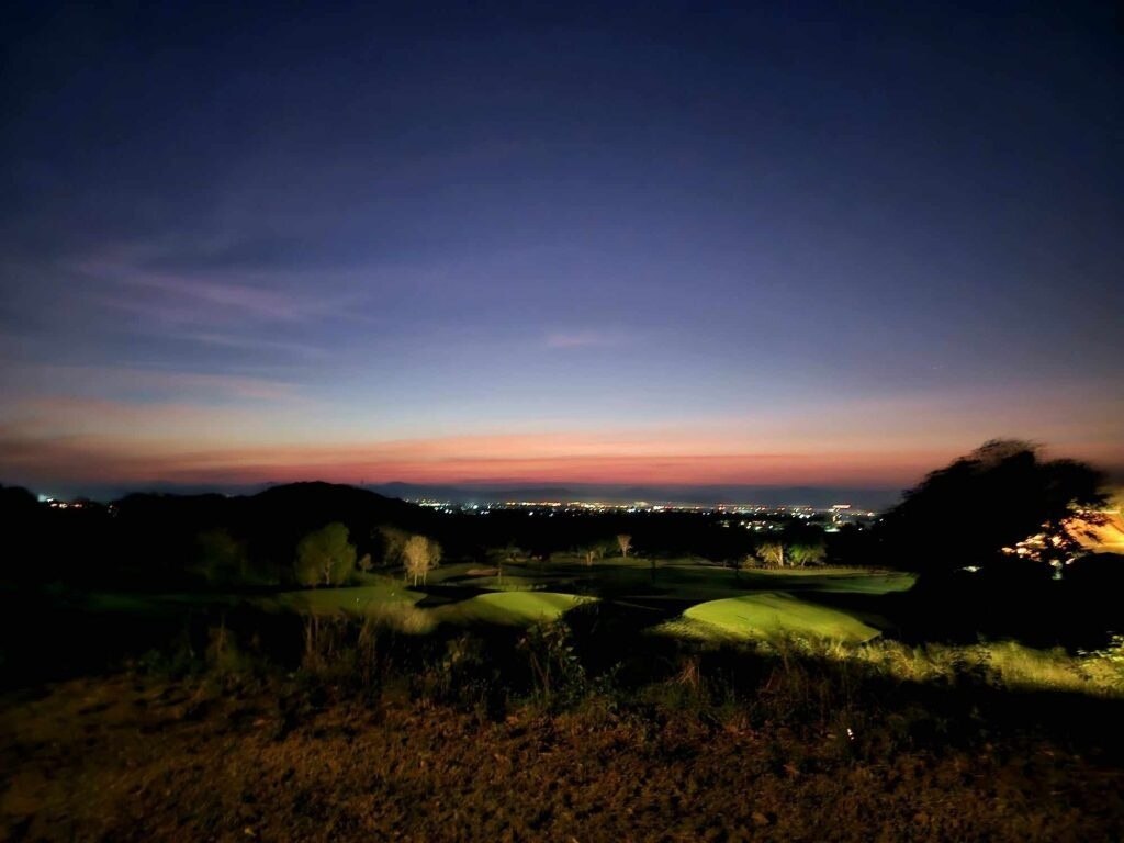 Entdecken Sie romantische Orte bei Sonnenuntergang zum Valentinstag in Hua Hin