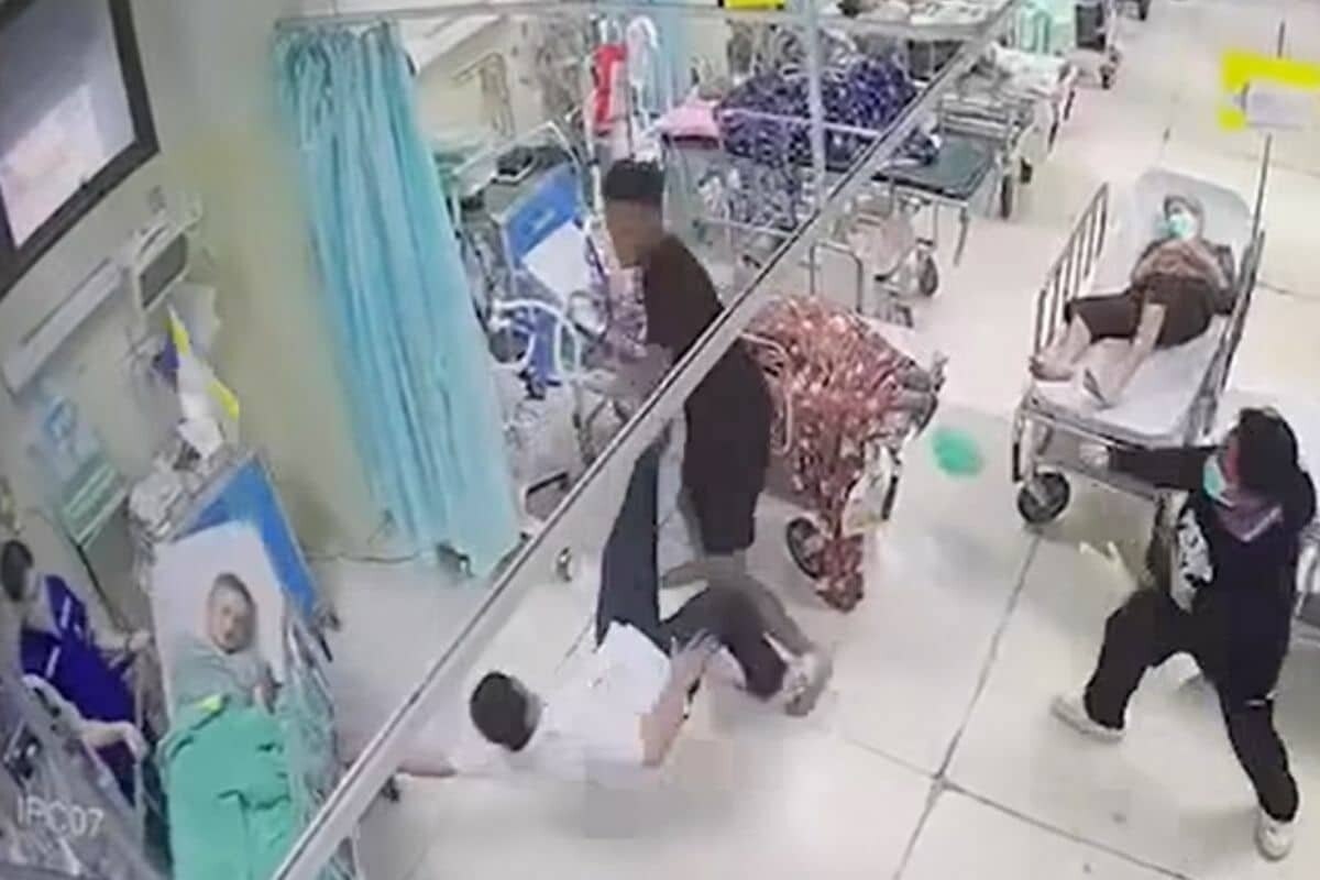 Ausländer greift medizinisches Personal im Bangkoker Krankenhaus an und hinterlässt angeblich einen Toten - Erschütterndes Video