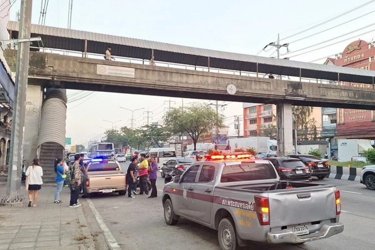 Fataler Sturz: Thailändische Frau fällt von Fußgängerbrücke auf der Jagd nach ihrem Handy