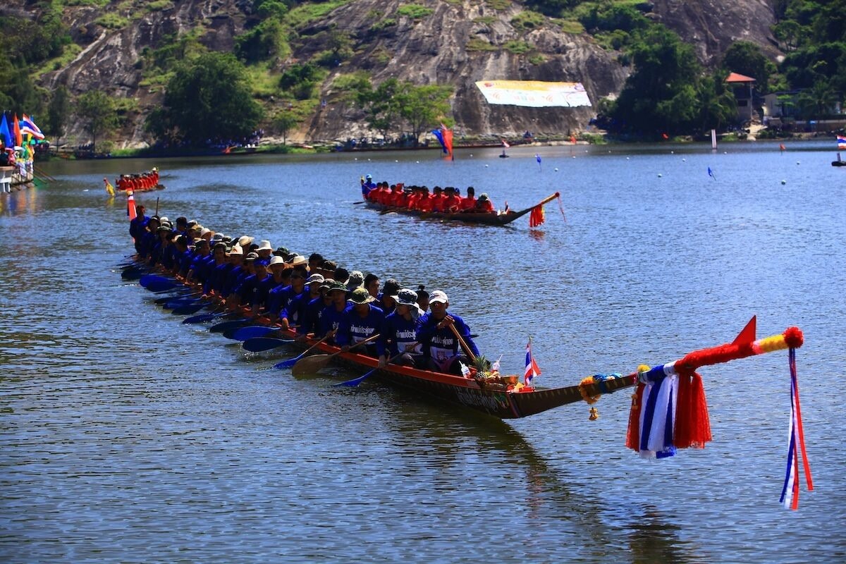 Hua Hin veranstaltet Langbootrennen auf dem Khao Tao Stausee vom 17. bis 19. November