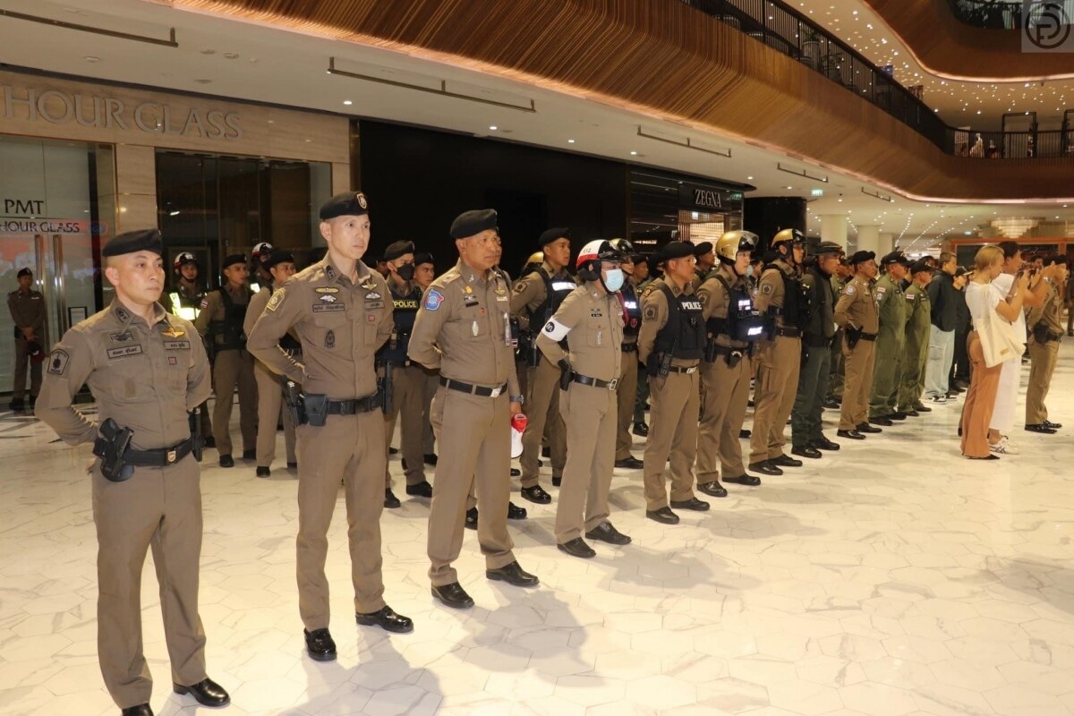 Schießübungen in einem Einkaufszentrum in Phuket (Fotos)