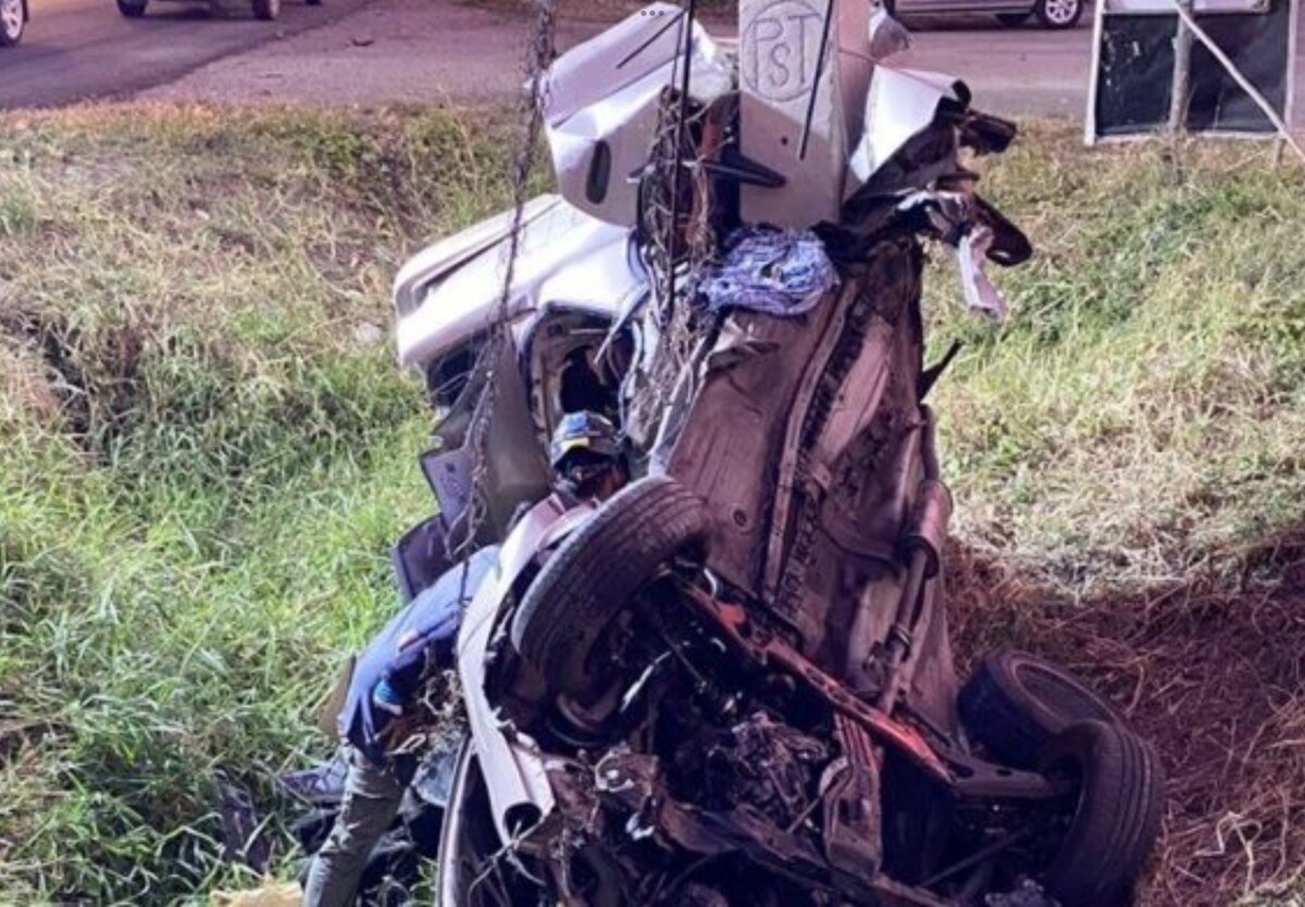 Verkehrsunfall in Cha-am: 59-Jähriger stirbt bei Aufprall gegen Strommast